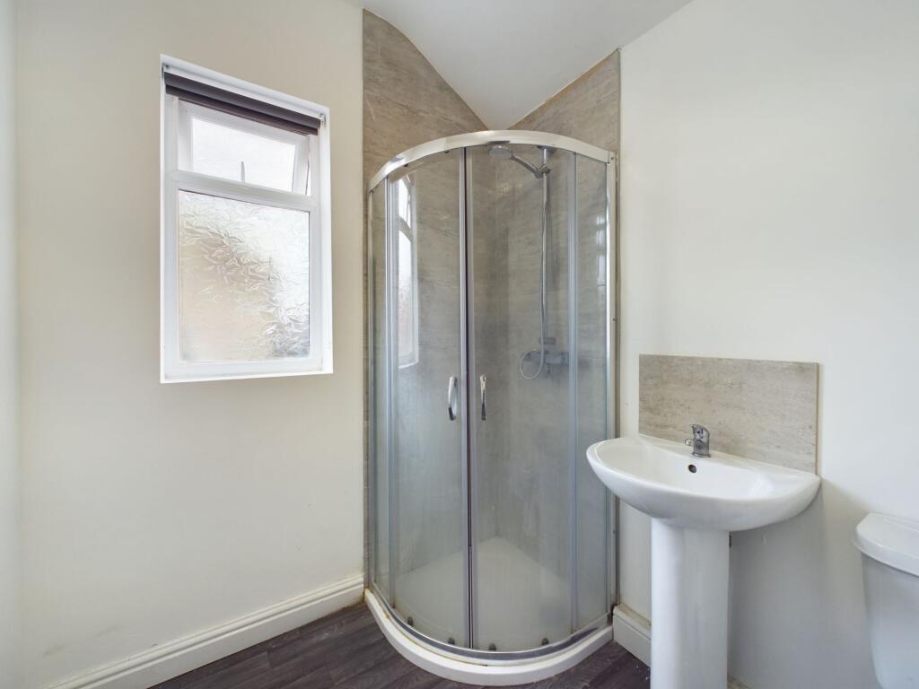 Shower room, first floor