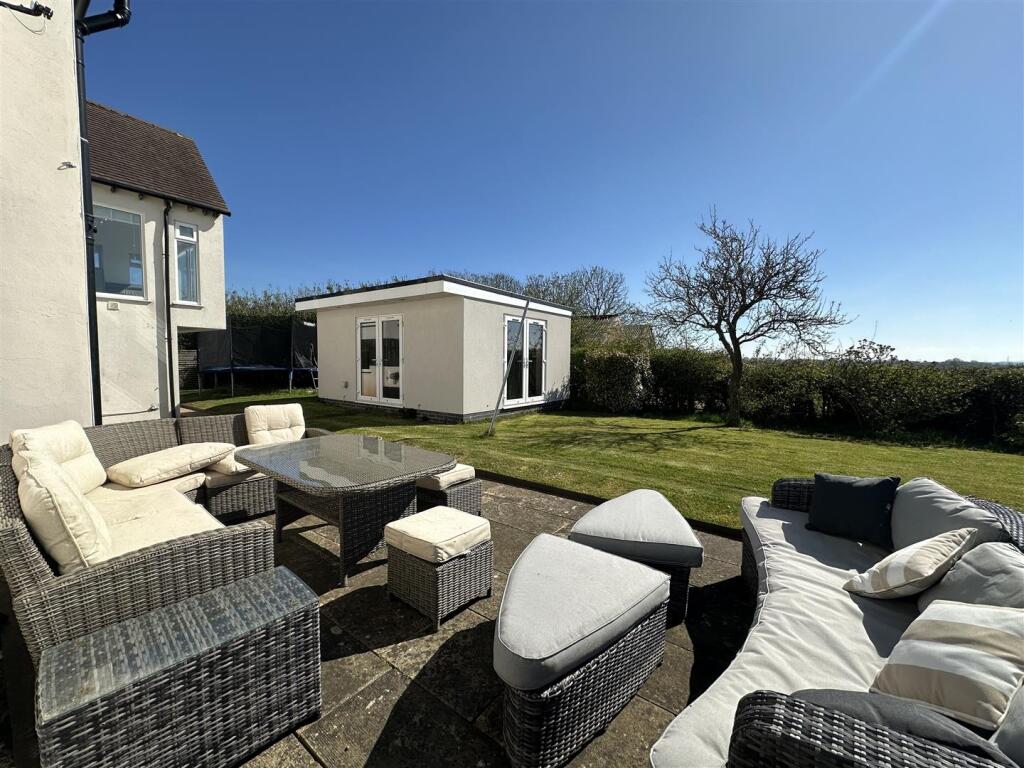 d7feb2cc-image_picker_2938105B-3015-494C-97AB-867A