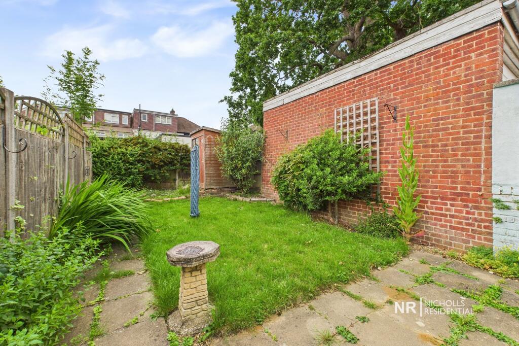 Garden Extra Photo