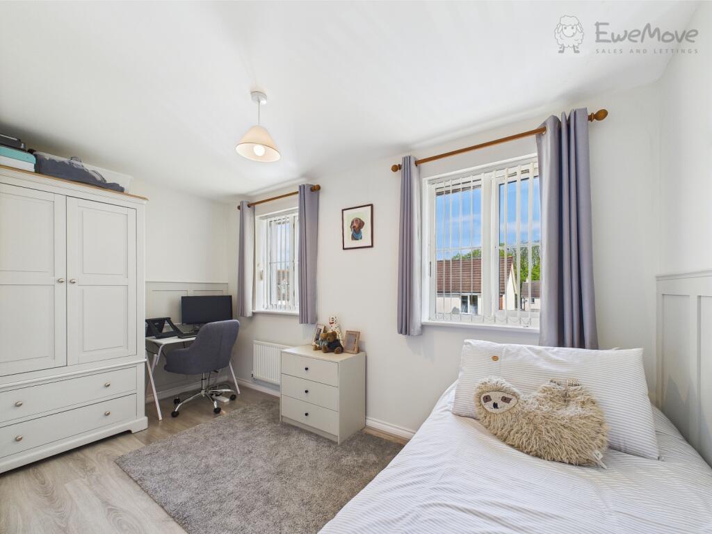 EweMove South Molton - Raleigh Mead - Bedroom 3