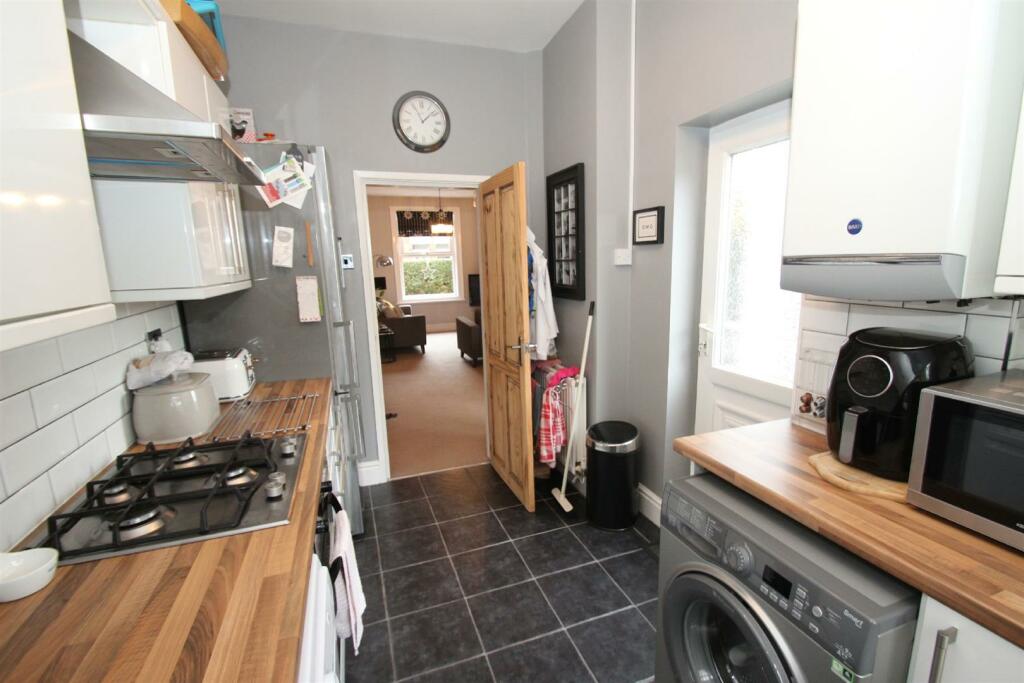 Breakfast Kitchen 2