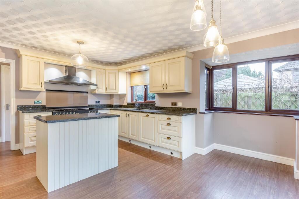 8673580-interior07.jpg