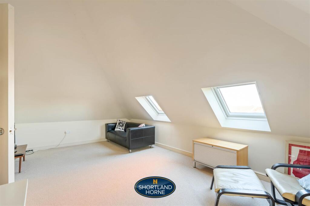 Field View, Lower Eastern Green Lane WM (2 of 85).