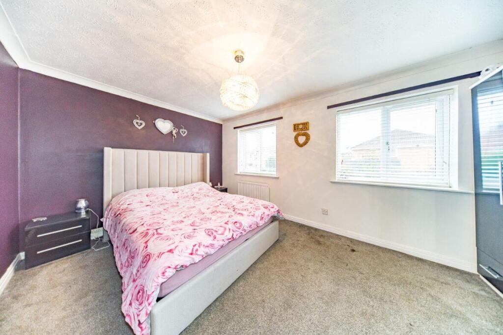 18 Caldywood Drive bedroom 1.jpg