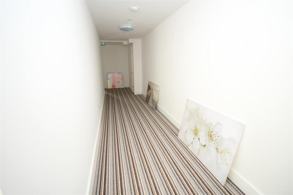 Communal Entrance 1.JPG