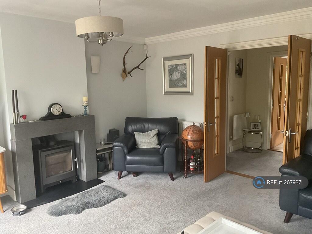 The Lounge 1