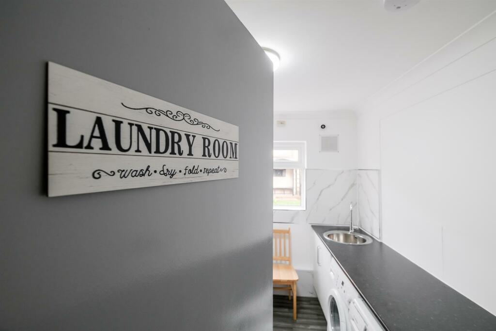 Studio 4, 84 Elphinstone Road-34_web.jpg