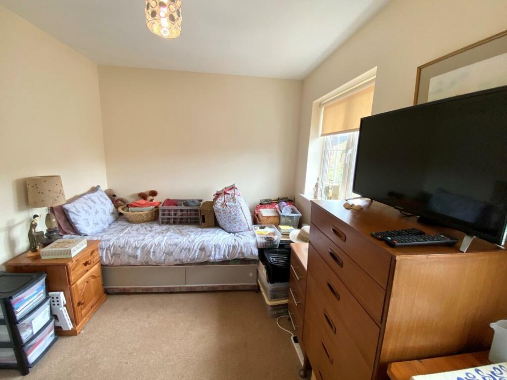 agincourt bedroom 2.jpg