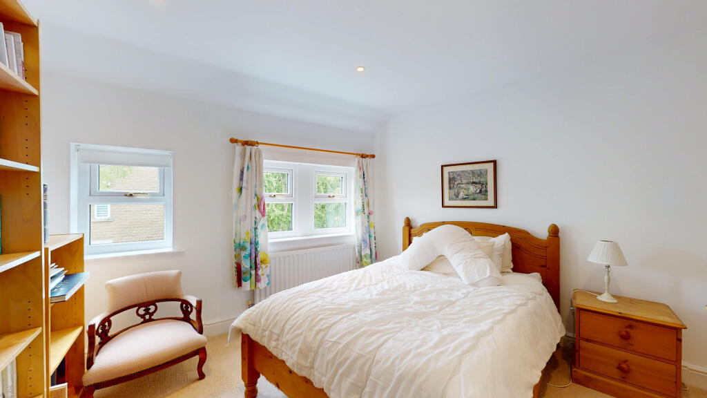 4-Old-Forge-Mews-04272025_154344