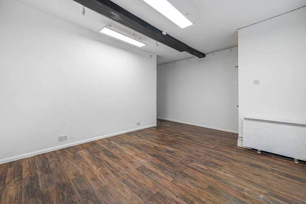 Commercial Shop Unit 5 West Street