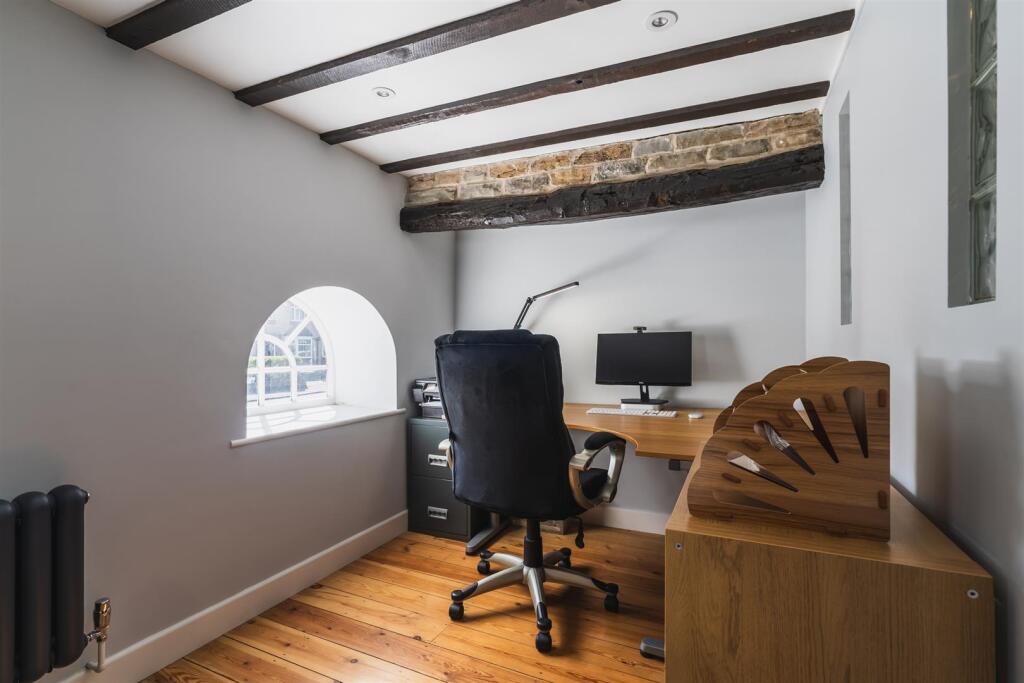 Master Bedroom Office