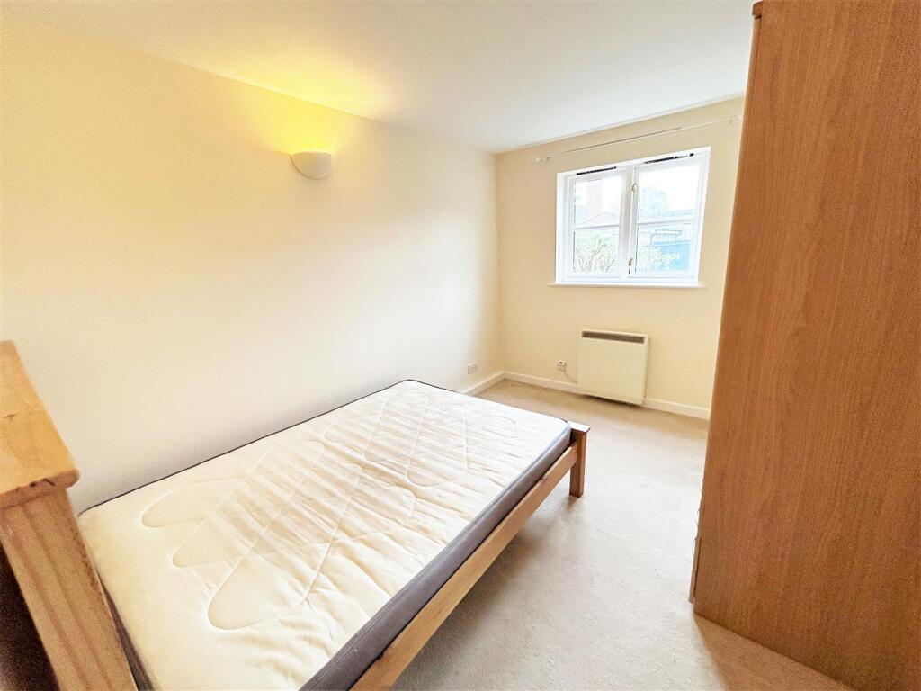 Observatory Mews.jpg