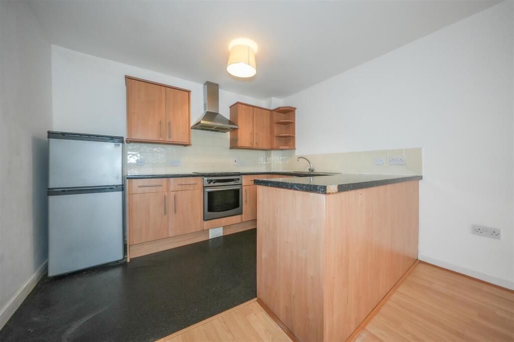 OPEN PLAN LIVING ROOM/KITCHEN