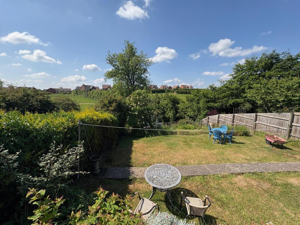Garden 2.jpg