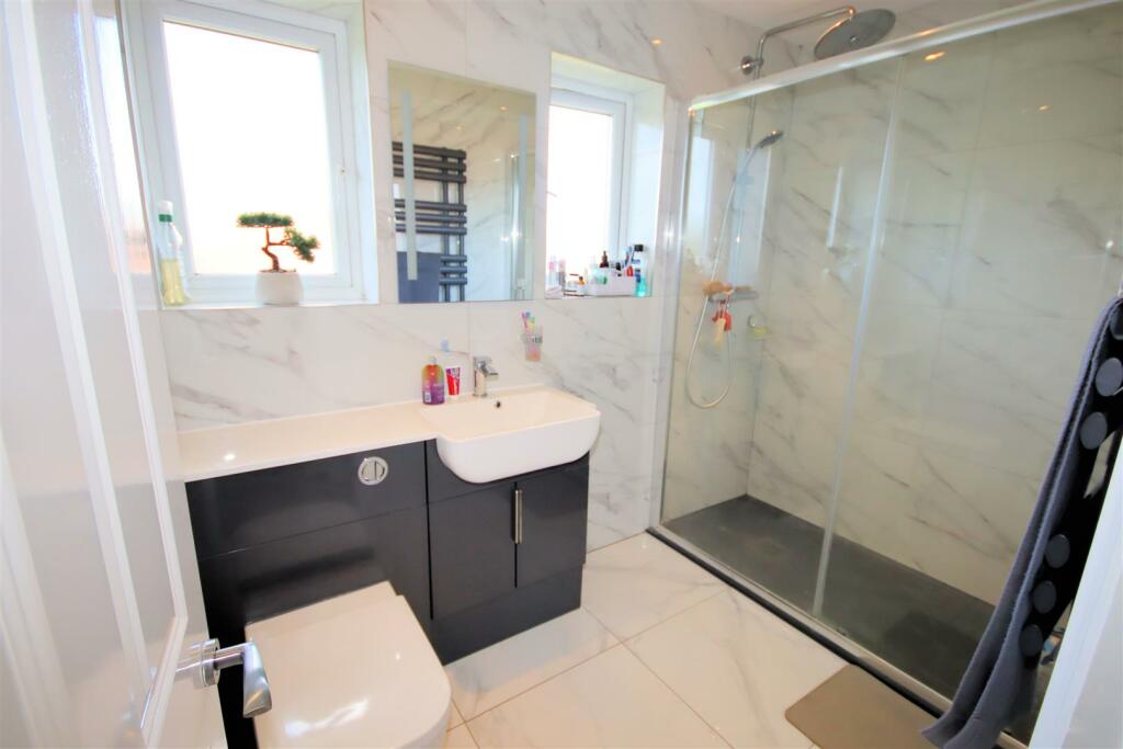 Family Shower Room