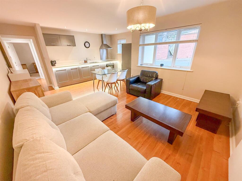 Open Plan Kitchen, Dining &amp; Sitting Room