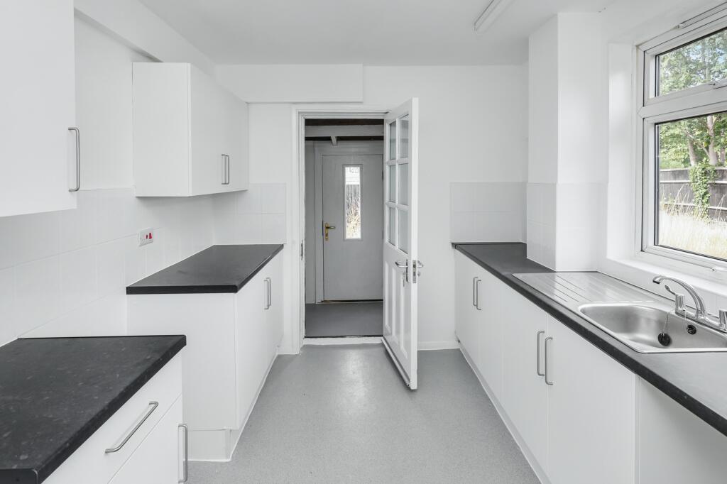 11 Beech Gardens, Dagenham, Essex, RM10 9TS