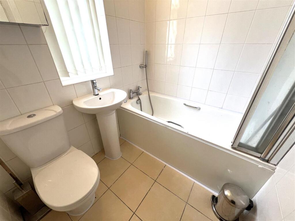 Bathroom.jpeg