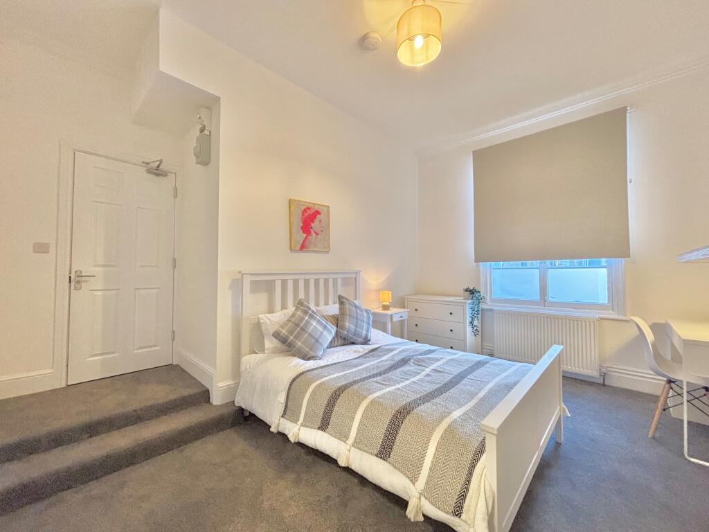 Room 2, Hawes Court 