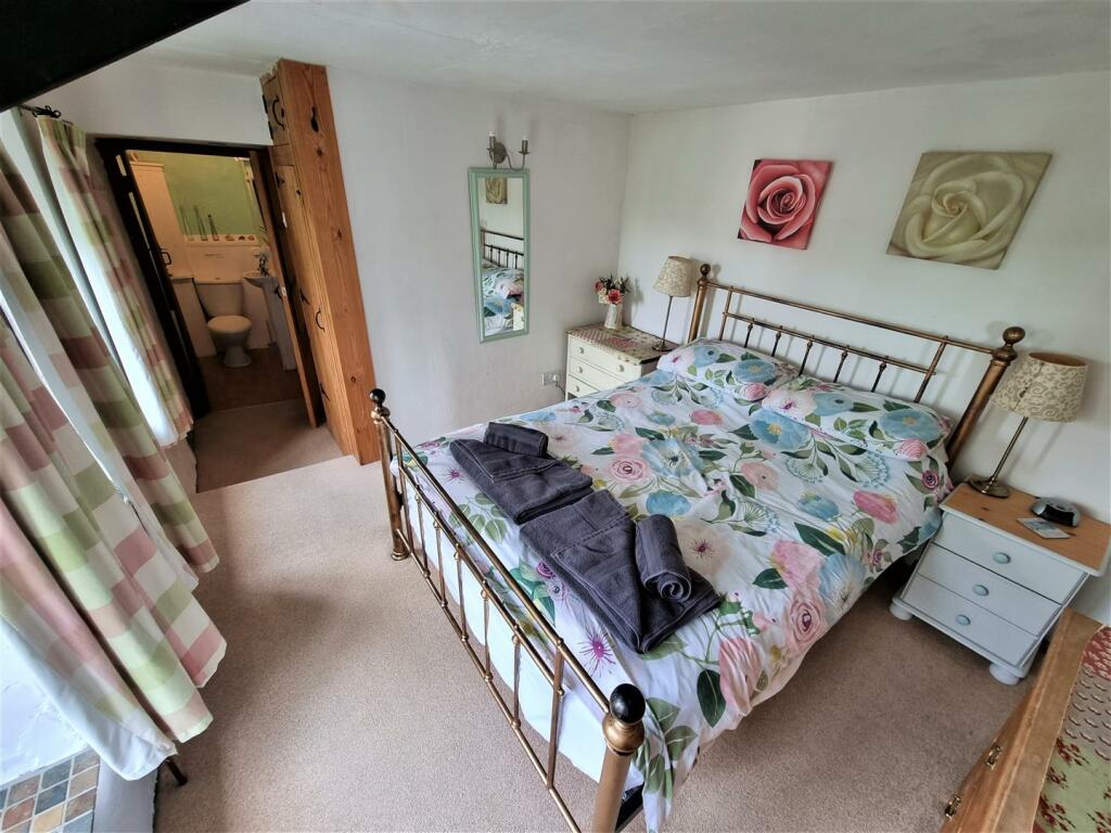 Bedroom 1 2nd Angle.jpg