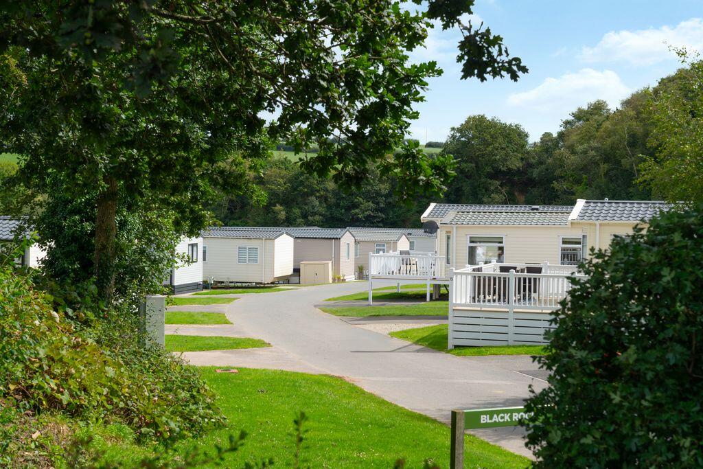 2023 Devon Hedley Wood Models Mature Couple Walkin