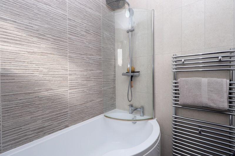 Family Bathroom (First Floor)