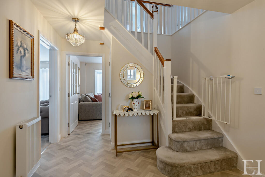 8630549-interior0...