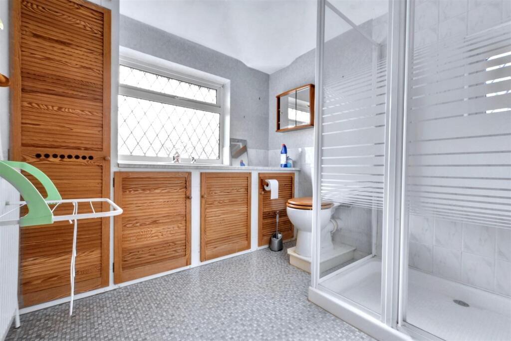 Bathroom.jpeg