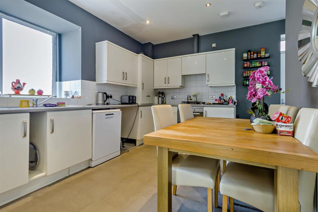 8661905-interior13-800.jpg