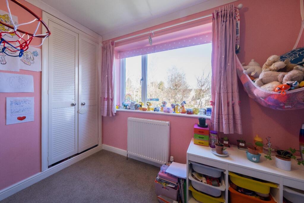 27 Hockenhull Crescent-010.jpg