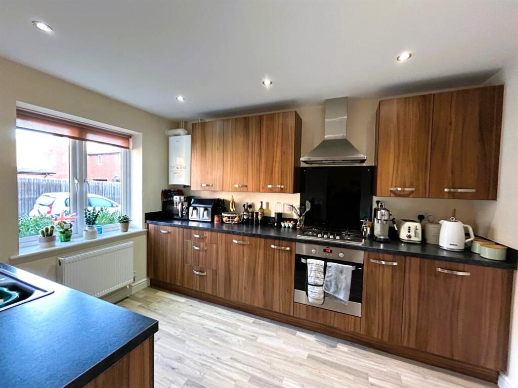 new kitchen.jpg