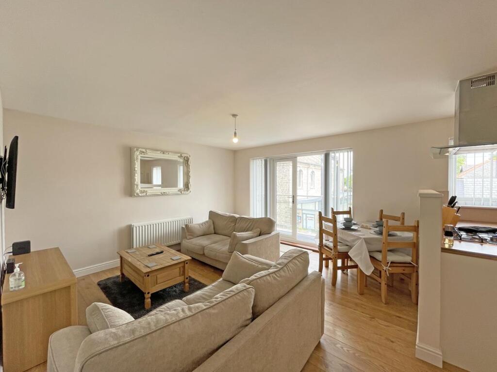 Chapel Street 60 Flat 18 Living Room 4.jpg