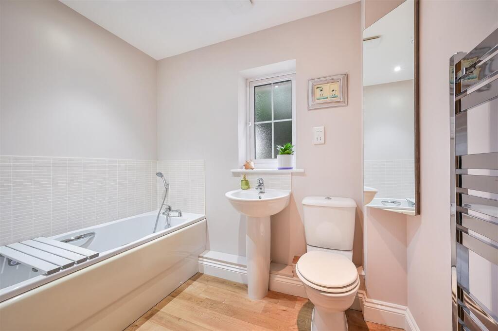 ASH CLOSE, 14, 4- (8).jpg