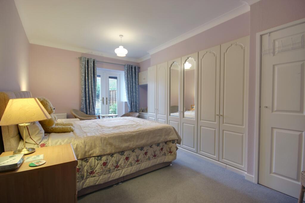 1 Bed 2A