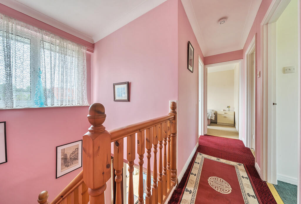 1311606-9-684c439...