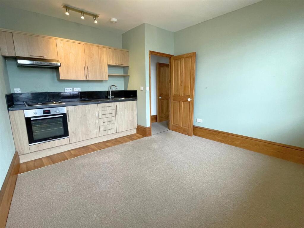 Living Room / Kitchen