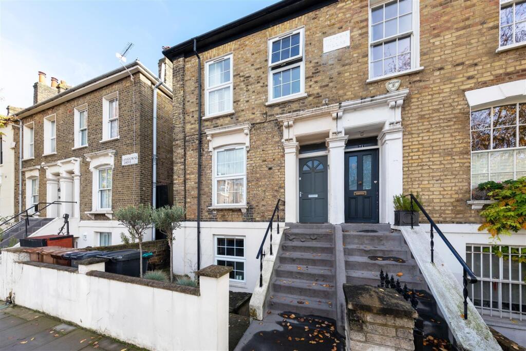 Lansdowne Drive, E8