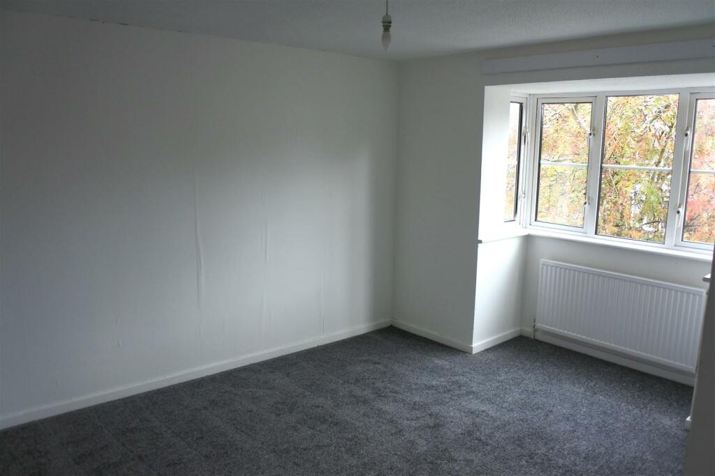 Master Bedroom 2.JPG