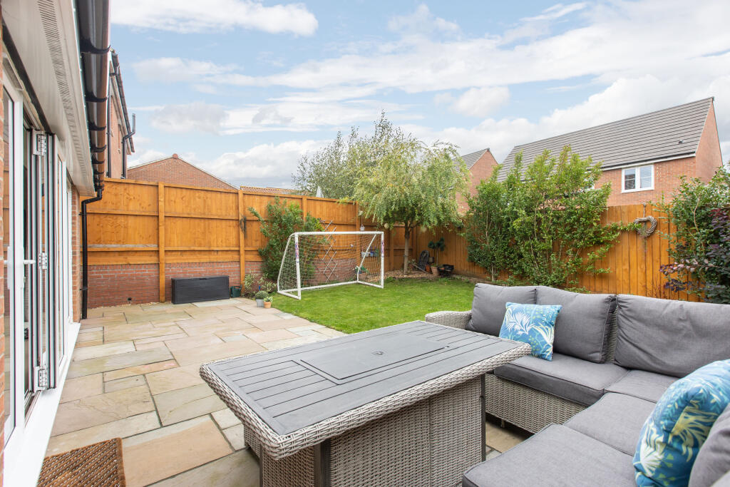 Clover Avenue 30 External-3