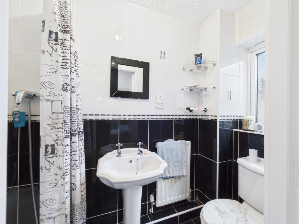 Ensuite Shower Room