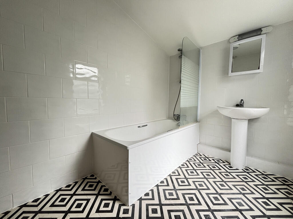 Bathroom (2)
