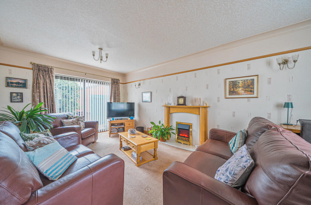 1347848-9-68b98dc...