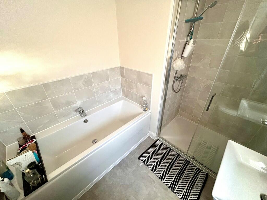 39 neptune ensuit...