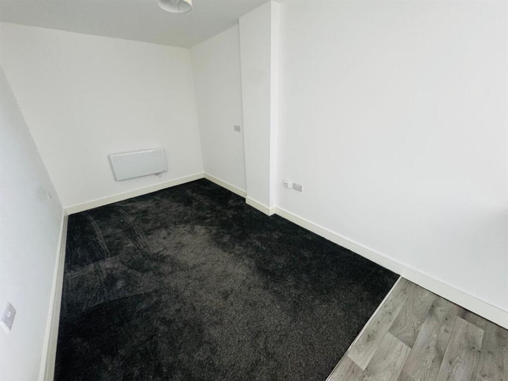 LIVING ROOM/KITCHEN