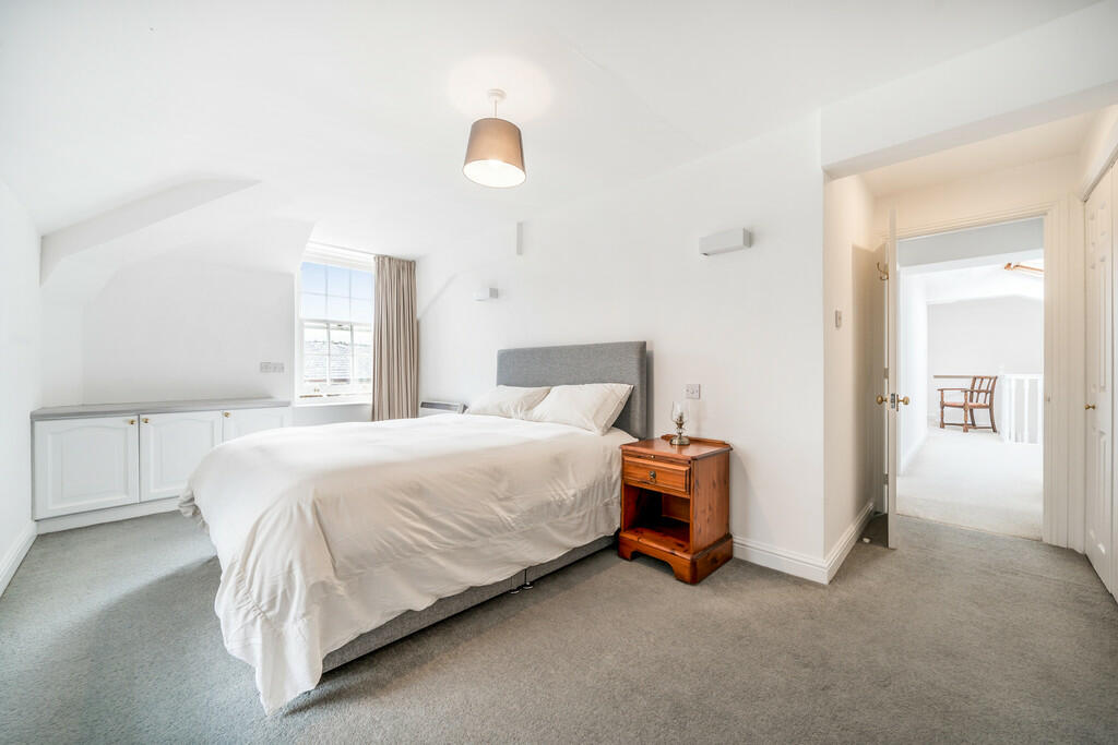 Derwent Bedroom O...
