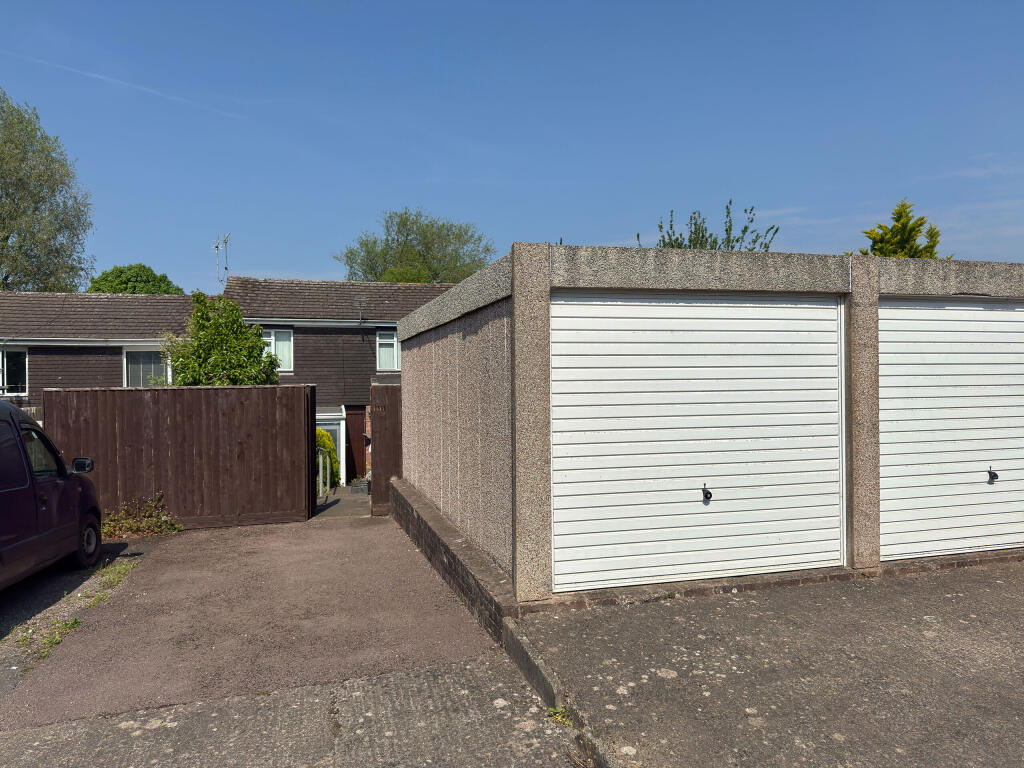 Garage &amp; Parking