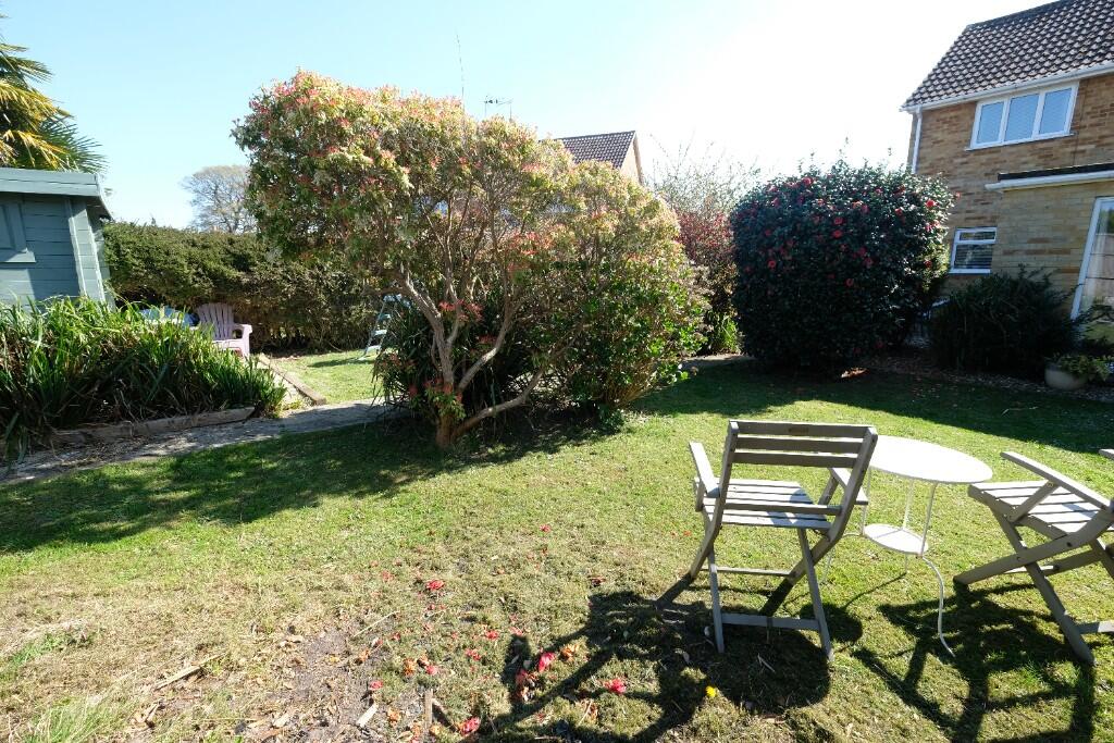 GARDEN 