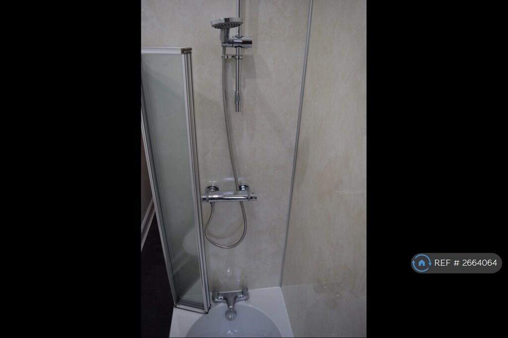 Power Shower + Bath