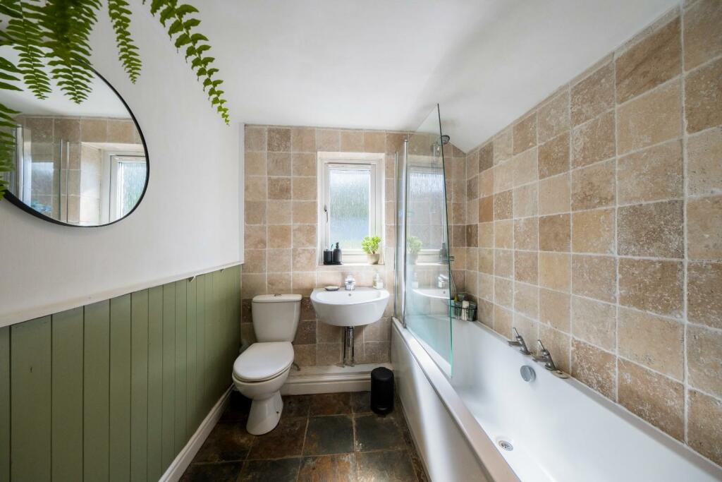 1 Beaconsfield Cottages-006.JPG