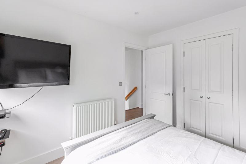 Second bedroom 2